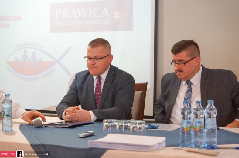 Bogusaw-Rogalski-w-Tarnowie-3-of-69.jpg Bogusaw-Rogalski-w-Tarnowie-3-of-69.jpg